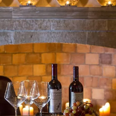 Moni Emvasis Luxury 4* Monemvasía