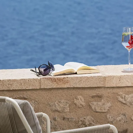 Hotel Moni Emvasis Luxury 4*