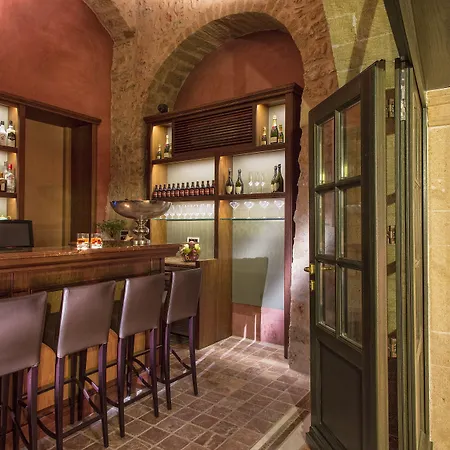 Hotel Moni Emvasis Luxury 4*