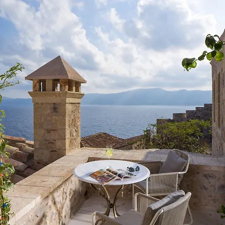 Moni Emvasis Luxury