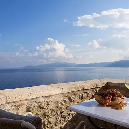 Hotel Moni Emvasis Luxury 4*