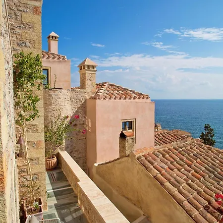 Moni Emvasis Luxury