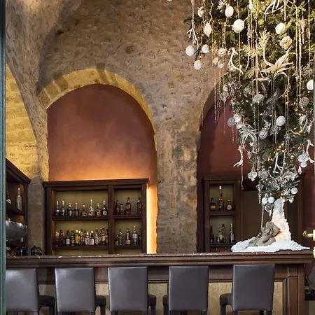 Moni Emvasis Luxury 4*