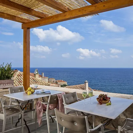 Moni Emvasis Luxury فندق Monemvasía