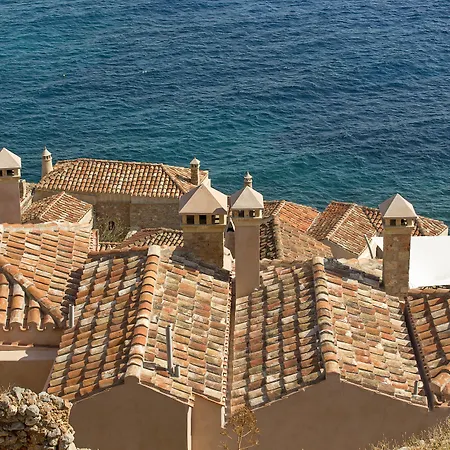 Moni Emvasis Luxury Hotel 4*