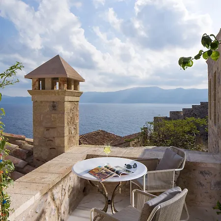 Moni Emvasis Luxury