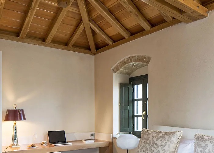 Moni Emvasis Luxury 4* Monemvasía