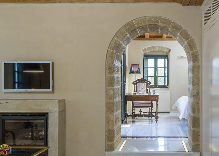 Hotel Moni Emvasis Luxury Monemvasía