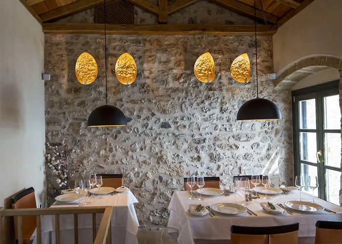 Moni Emvasis Luxury ホテル 4*