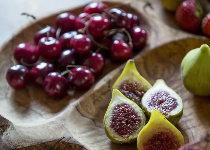 Moni Emvasis Luxury ホテル モネンバシア