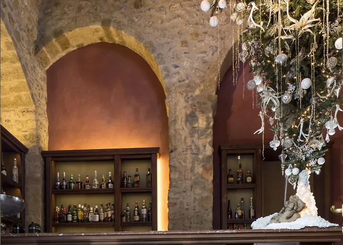 Moni Emvasis Luxury 4*